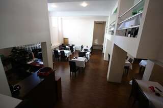 Отель Hotel Basarab Бухарест-4